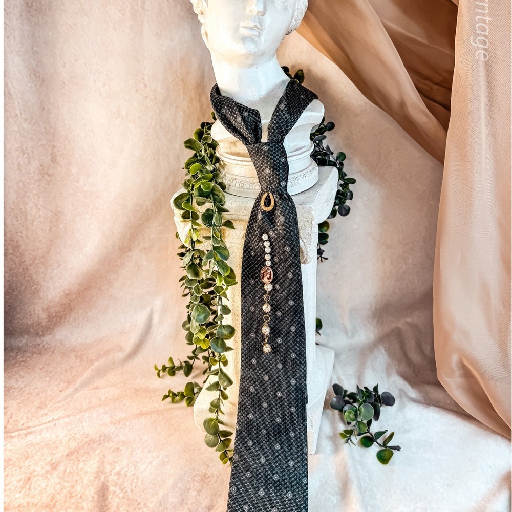 Black Pattern Tie Necklace‎ with Beads